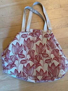 Clarins Recycled Fiber Tote